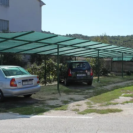 Double 8377b Guest house