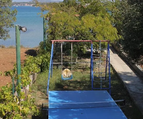 Double 8377b Guest house